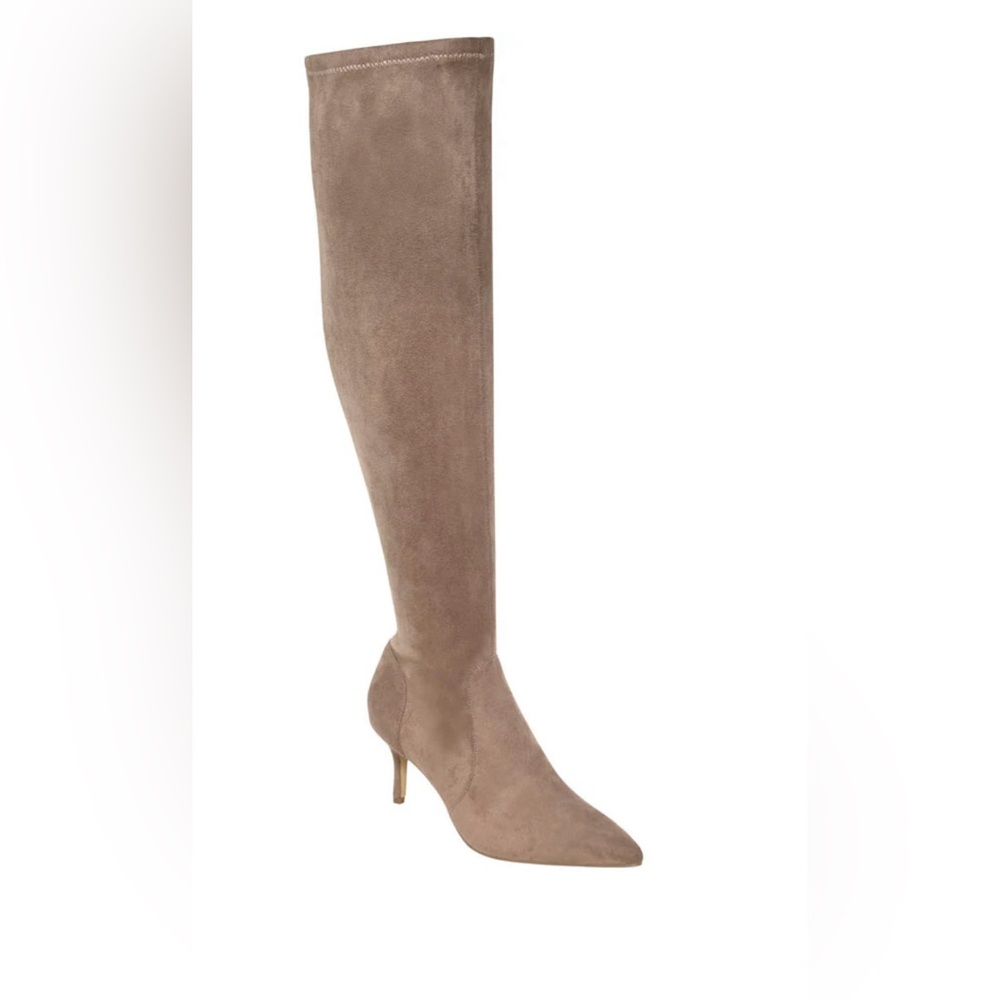 NWOT🔥🔥🔥🔥🔥🔥Soft over the knee boot